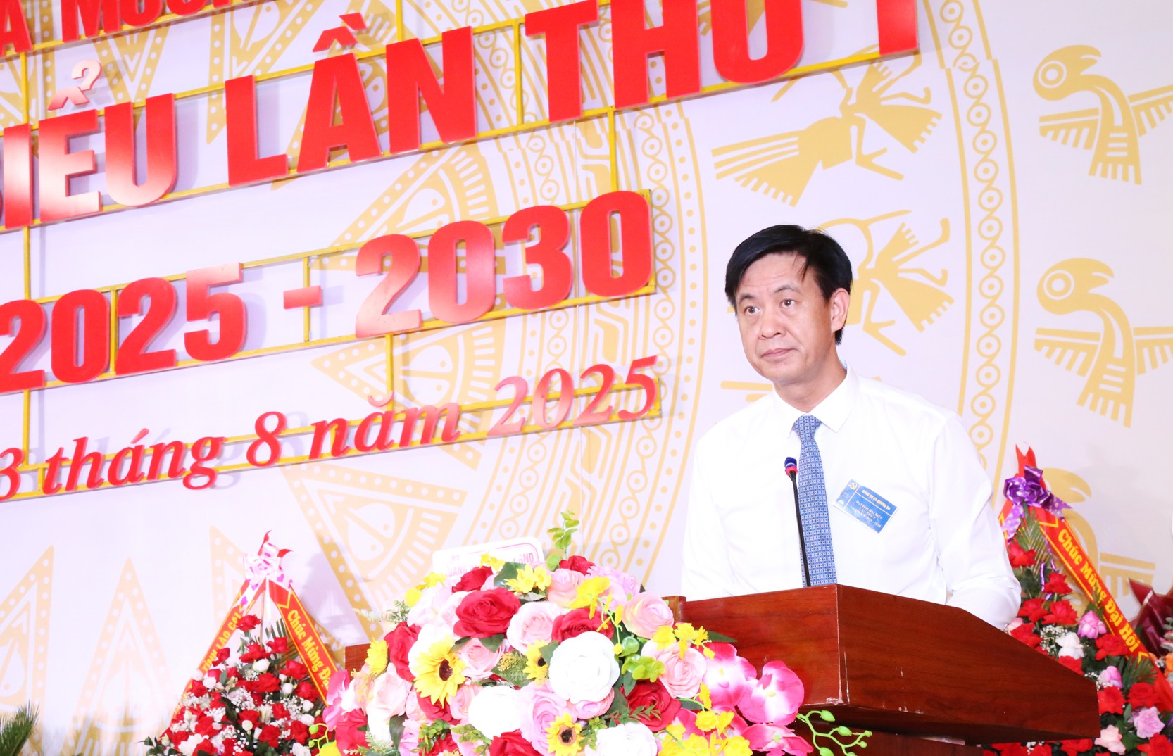 Đồng chí Phan Trung Bá phát biểu chỉ đạo đại hội. Đồng chí Phan Trung Bá phát biểu chỉ đạo đại hội.