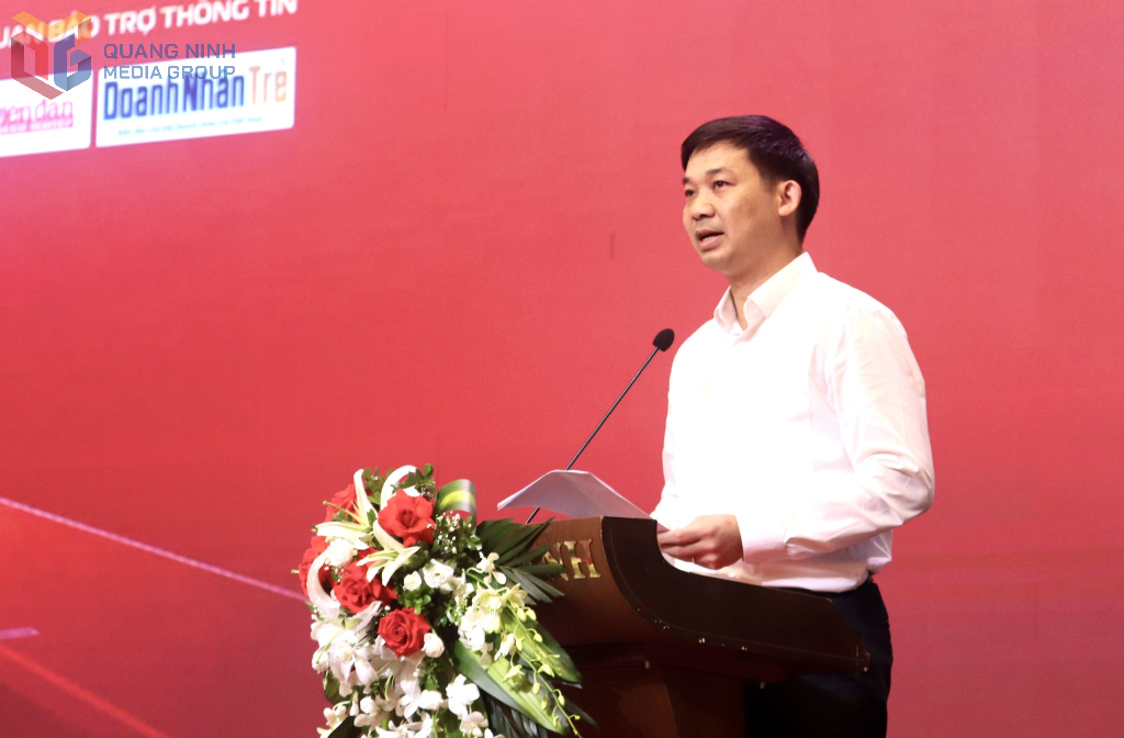 Ông Nguyễn Văn Công, Phó Chủ tịch UBND tỉnh Quảng Ninh phát biểu tại diễn đàn.