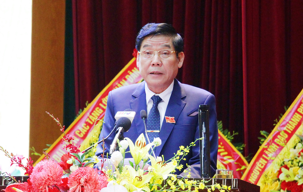 Đồng chí Nguyễn Văn Gấu, Ủy viên Trung ương Đảng, Bí thư Tỉnh ủy phát biểu chỉ đạo đại hội. Đồng chí Nguyễn Văn Gấu, Ủy viên Trung ương Đảng, Bí thư Tỉnh ủy phát biểu chỉ đạo đại hội.