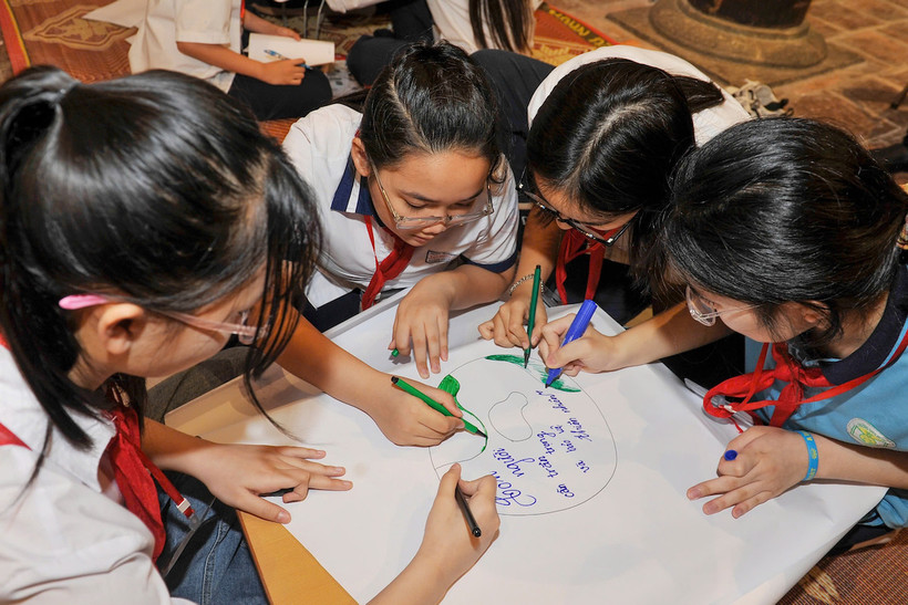 TP. Hồ Chí Minh cảnh báo về thủ đoạn lừa đảo học sinh