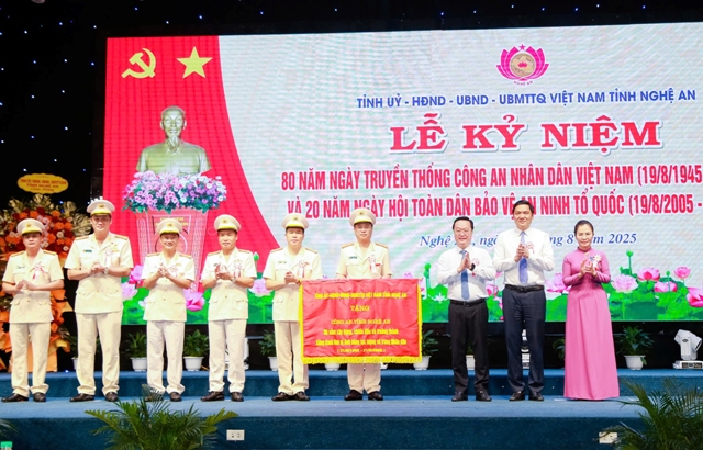 Nghệ An kỷ niệm 80 năm ngày truyền thống Công an nhân dân