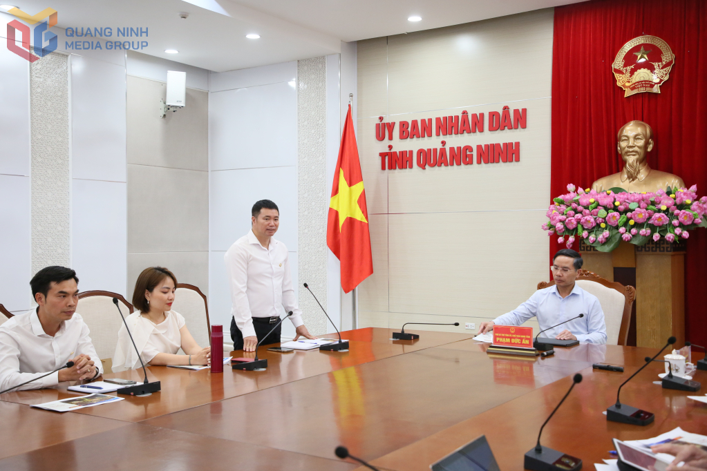 Đại diện lãnh đạo Tập đoàn Sun Group cho ý kiến bổ sung về các giải pháp phối hợp nhằm kích cầu du lịch Quảng Ninh. Đại diện lãnh đạo Tập đoàn Sun Group cho ý kiến bổ sung về các giải pháp phối hợp nhằm kích cầu du lịch Quảng Ninh.