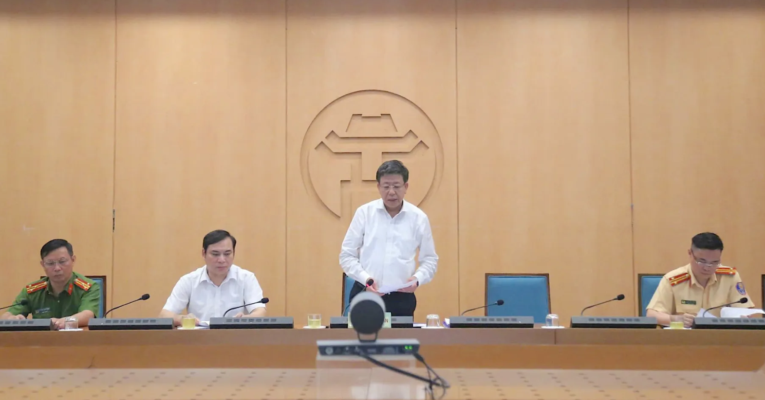 phát biểu tại hội nghị trực tuyến, điểm cầu Hà Nội. Ảnh: Phạm Công phát biểu tại hội nghị trực tuyến, điểm cầu Hà Nội. Ảnh: Phạm Công