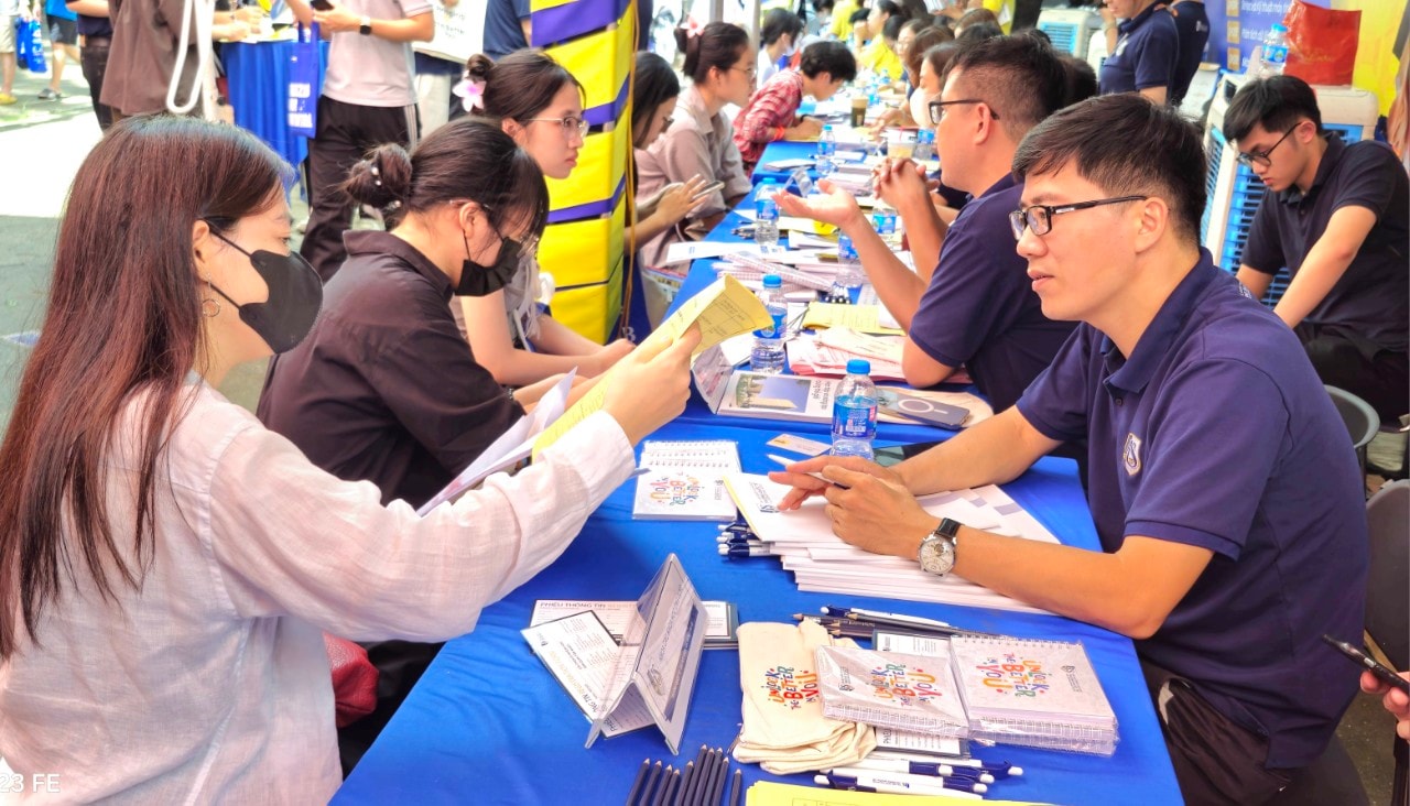 từ ngày 13/8 đến 17h ngày 20/8, các trường đại học trên cả nước sẽ tải toàn bộ dữ liệu xét tuyển của thí sinh lên hệ thống chung. Quá trình 