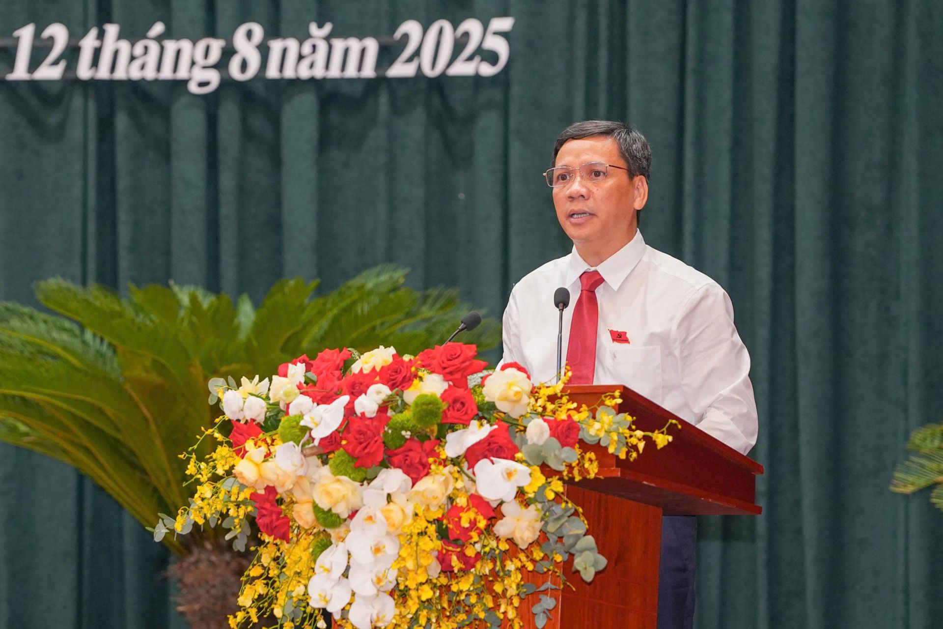 Đồng chí Nguyễn Quốc Thái, Phó Bí thư Đảng ủy - Chủ tịch UBND phường Ngô Quyền phát biểu tại Đại hội.