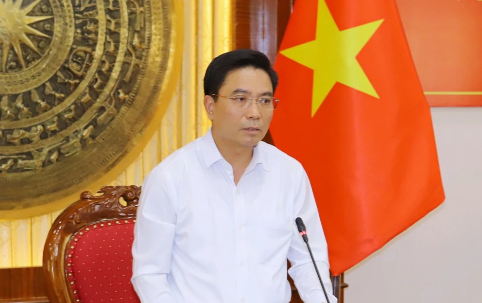 Bí thư Tỉnh ủy Nguyễn Doãn Anh phát biểu kết luận tại hội nghị. Bí thư Tỉnh ủy Nguyễn Doãn Anh phát biểu kết luận tại hội nghị.