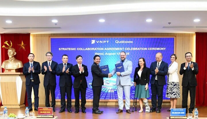 Thành lập Trung tâm Xuất sắc VNPT - Qualcomm đầu tiên tại Việt Nam. (Nguồn: VNPT) Thành lập Trung tâm Xuất sắc VNPT - Qualcomm đầu tiên tại Việt Nam. (Nguồn: