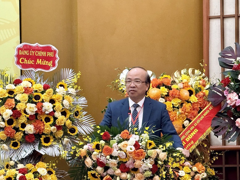 Bí thư Đảng ủy, Chủ tịch Viện Hàn lâm KHXH Việt Nam Phan Chí Hiếu phát biểu tại Đại hội - Ảnh: VGP/Thu Sa