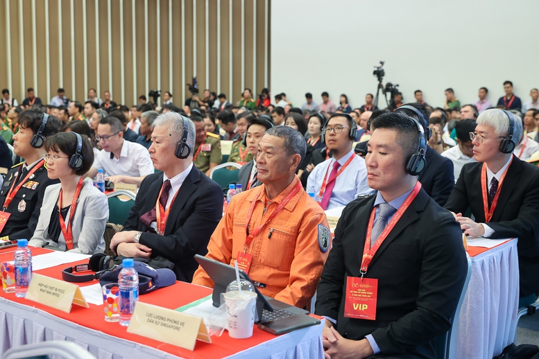 Đại diện các nước, tổ chức quốc tế dự diễn đàn - Ảnh: VGP/Nhật Bắc