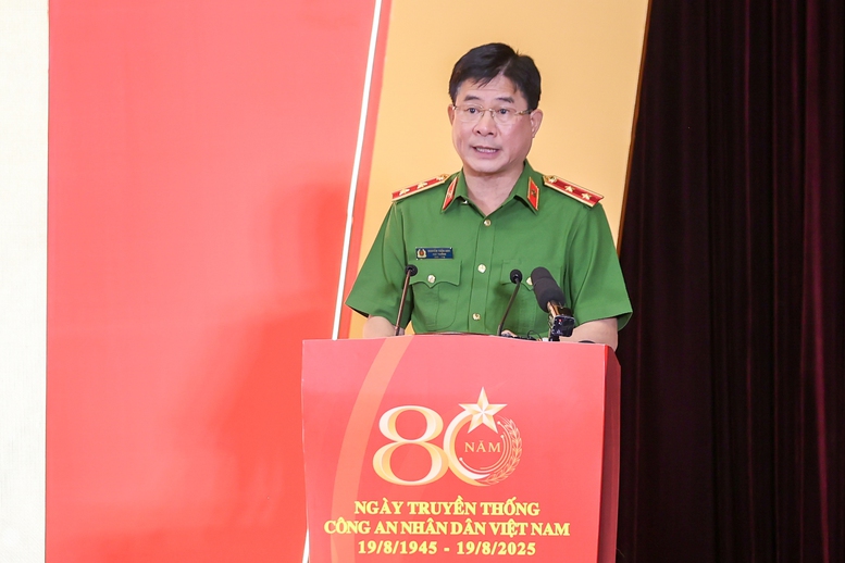 Cục trưởng Cục C07 Nguyễn Tuấn Anh phát biểu tại diễn đàn - Ảnh: VGP/Nhật Bắc