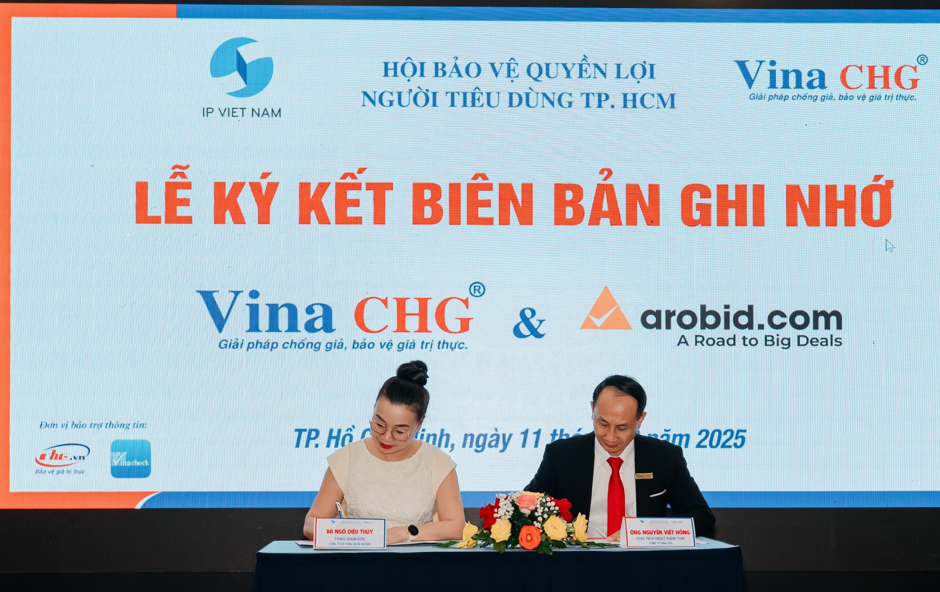 Ký kết giữa Vina CHG với Công ty CP công nghệ Arobid về việc giới thiệu và mở rộng mạng lưới khách hàng trên nền tảng số. Ký kết giữa Vina CHG với Công ty CP công nghệ Arobid về việc giới thiệu và mở rộng mạng lưới khách hàng trên nền tảng số.