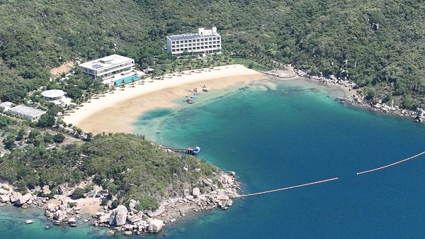 Một dự án khu du lịch đang hoạt động tại Bắc Vân Phong, Dầm Môn, Khánh Hòa