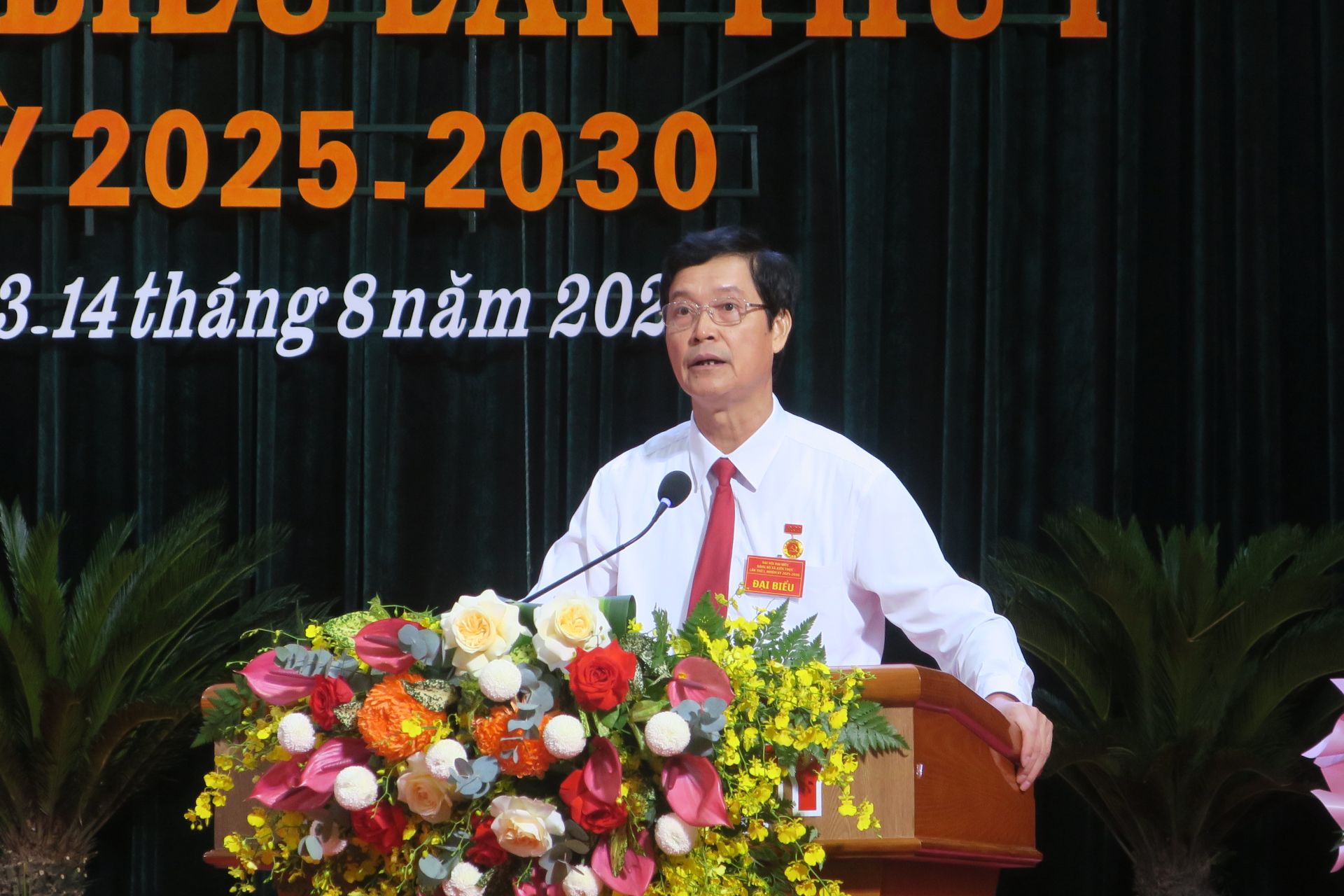 Đồng chí Nguyễn Minh Phương, Bí thư Đảng ủy, Chủ tịch HĐND xã phát biểu.