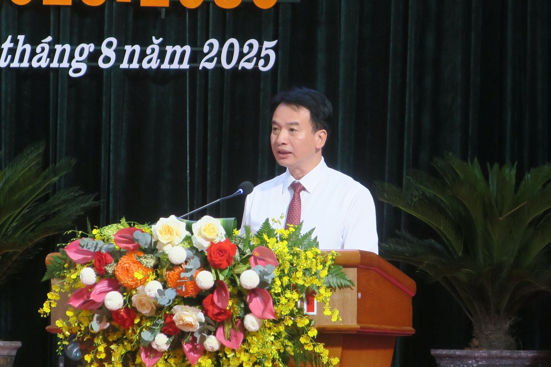 Đồng chí Nguyễn Đức Tuấn, Ủy viên Ban Thường vụ Thành ủy, Phó Chủ tịch Thường trực Ủy ban Mặt trận Tổ quốc Việt Nam thành phố phát biểu chỉ đạo.