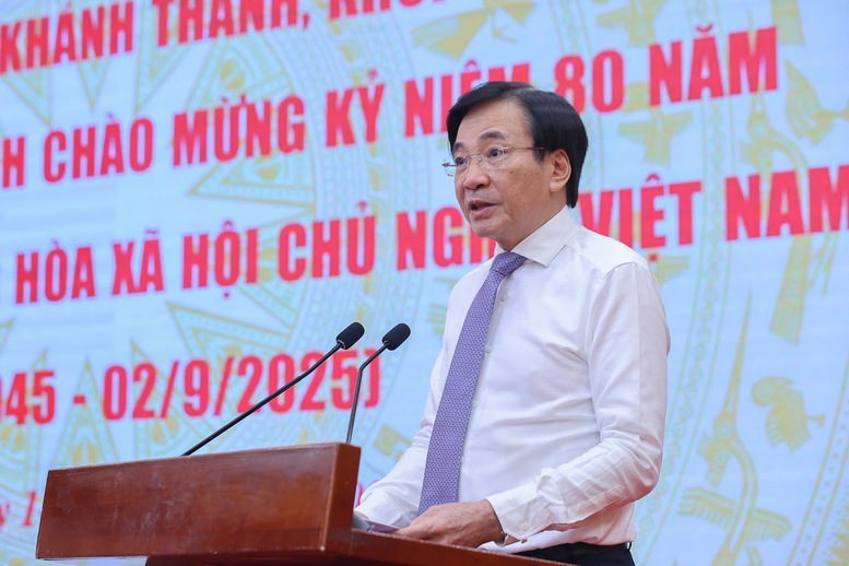 Buổi họp báo thông tin về Lễ khánh thành, khởi công các công trình, dự án chào mừng kỷ niệm 80 năm Quốc khánh (02/9/1945 - 02/9/2025) - Ảnh: VGP/Nhật Bắc