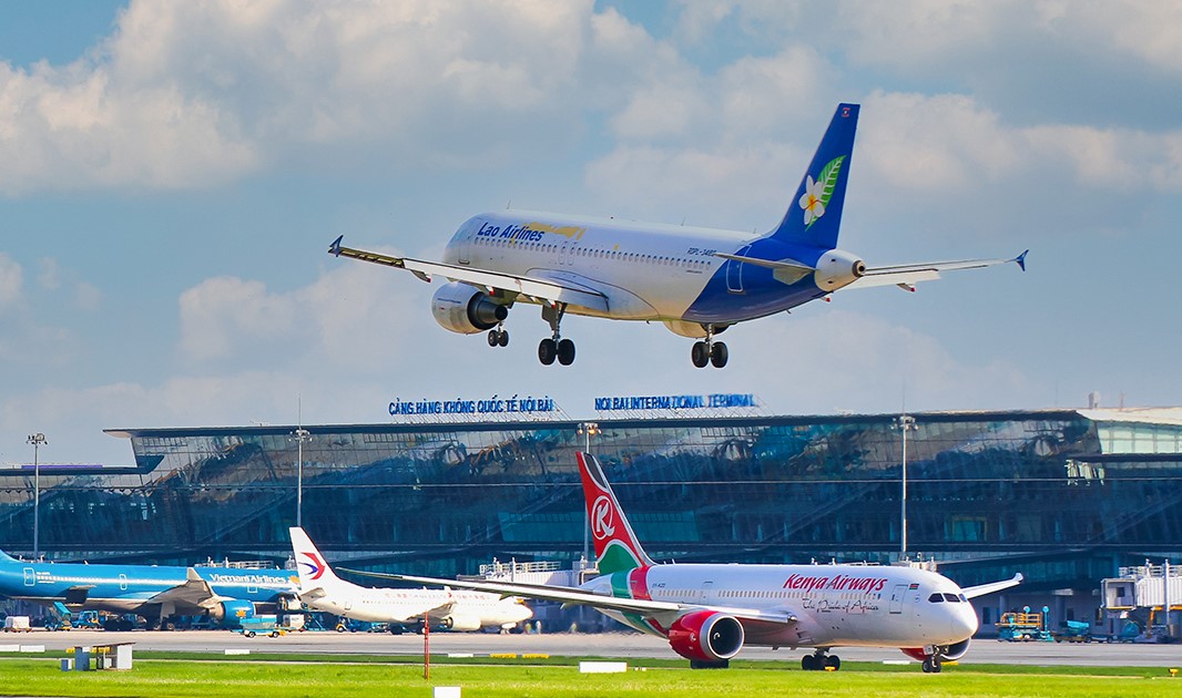 Yêu cầu các hãng bay bảo đảm công tác phục vụ hành khách trong dịp Lễ