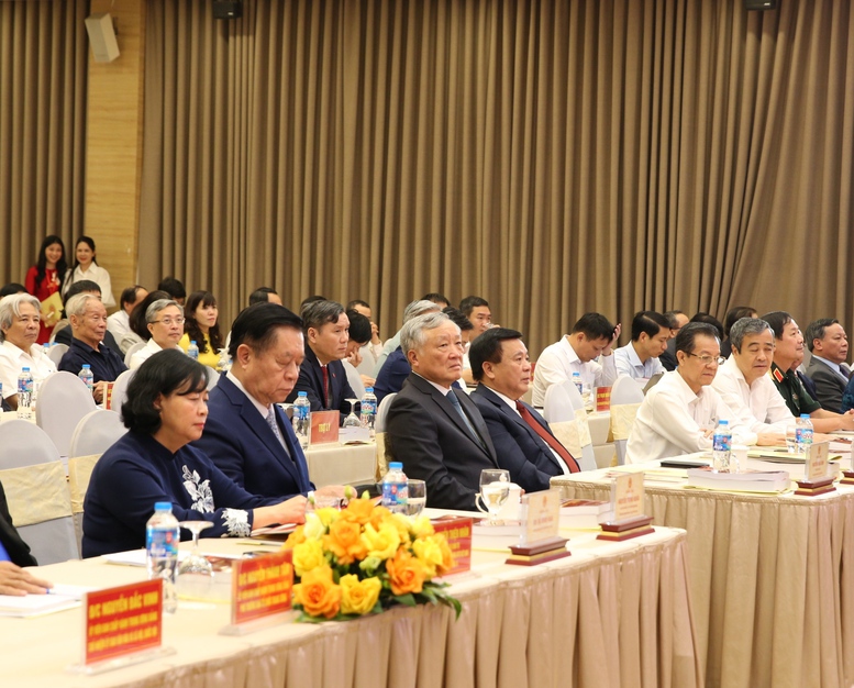 Phó Thủ tướng Thường trực Chính phủ Nguyễn Hòa Bình và các đại biểu dự Hội thảo khoa học Quốc gia với chủ đề "Cách mạng Tháng Tám và Quốc khánh 2/9: Giá trị thời đại và sức sống trường tồn" - Ảnh: VGP/Nguyễn Hoàng