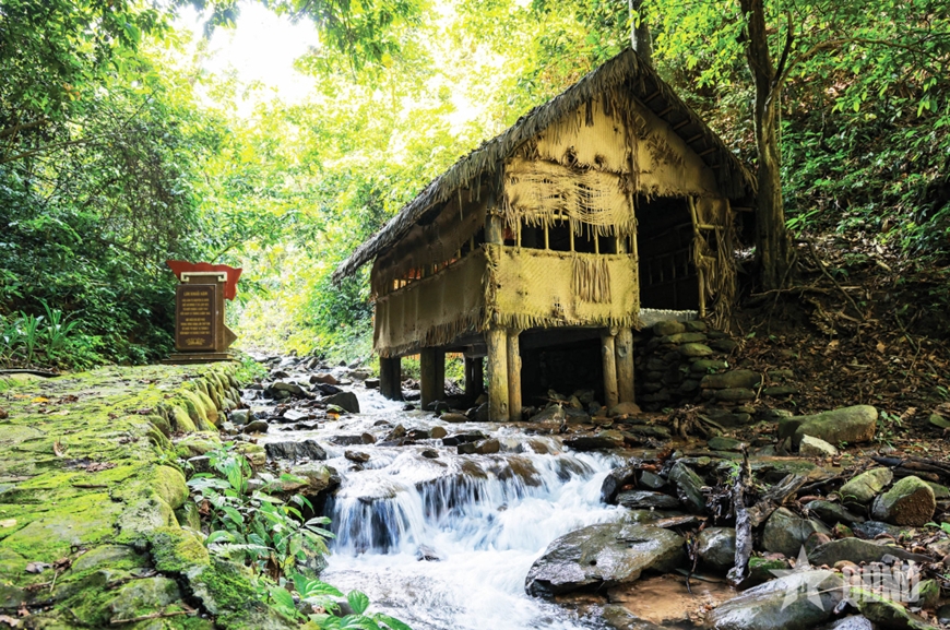 Lán Khuổi Nặm - nơi lãnh tụ Nguyễn Ái Quốc chủ trì Hội nghị Trung ương Đảng lần thứ 8. Ảnh THẾ VĨNH.