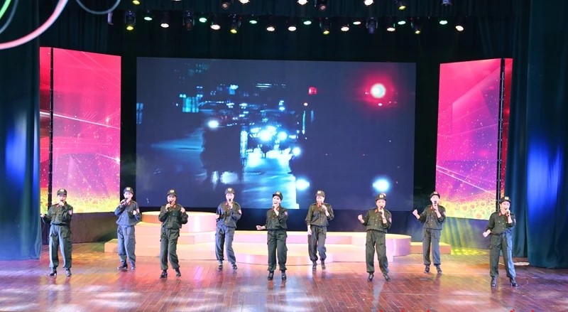 Chương trình trình nghệ thuật được dàn dựng công phu