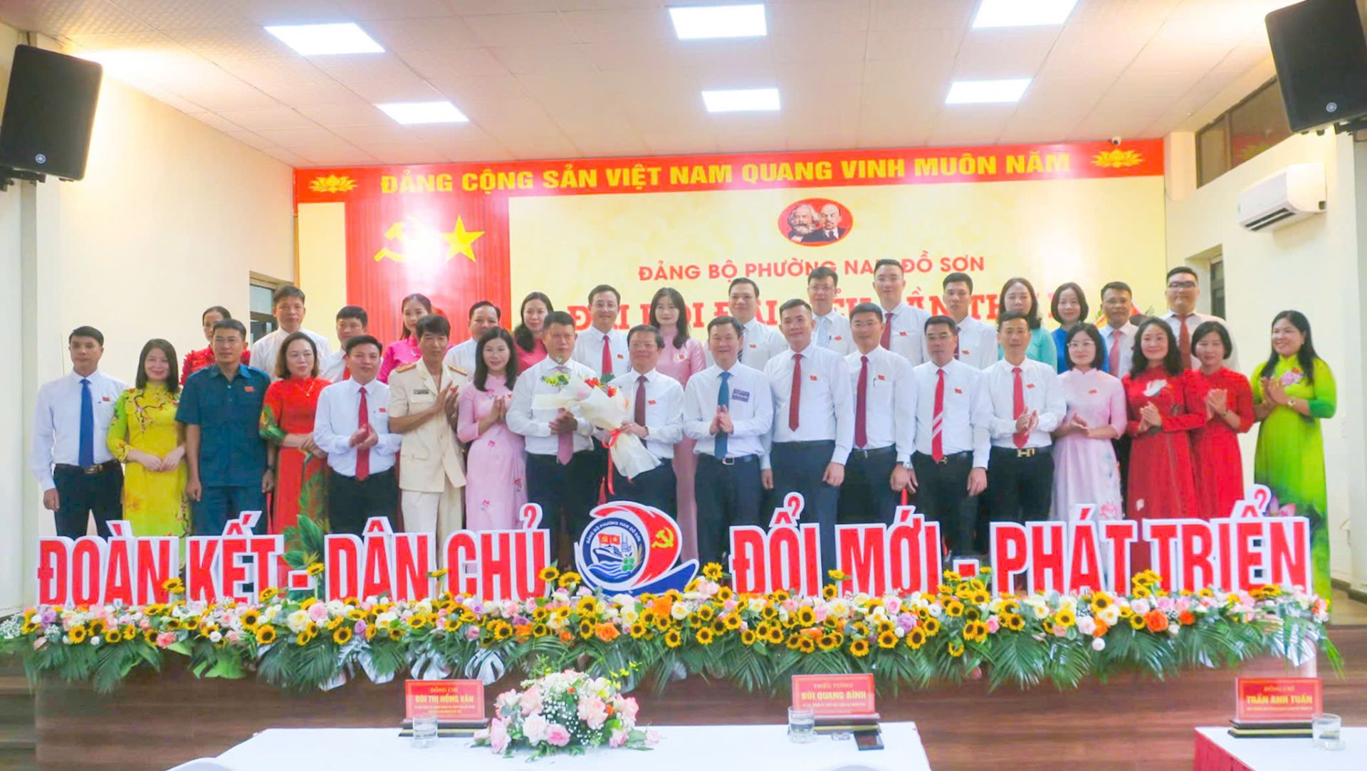 Phường Nam Đồ Sơn đẩy mạnh cải cách hành chính, phát triển thương mại dịch vụ, du lịch và xây dựng đô thị hiện đại