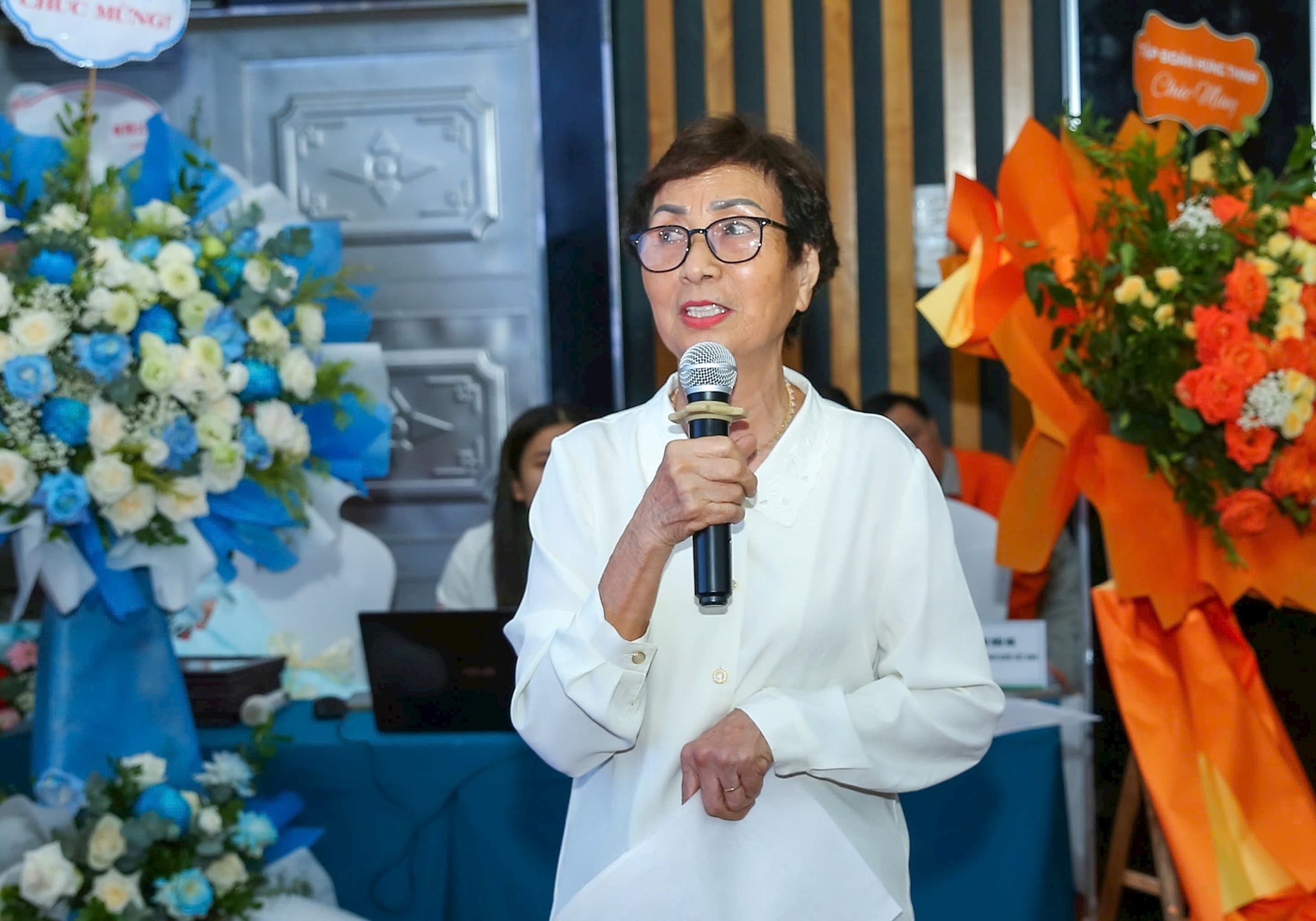 PGS.TS Bùi Thị An - Đại biểu Quốc hội khóa XIII, Viện trưởng Viện Tài nguyên, Môi trường và Phát triển cộng đồng chia sẻ tại Diễn đàn