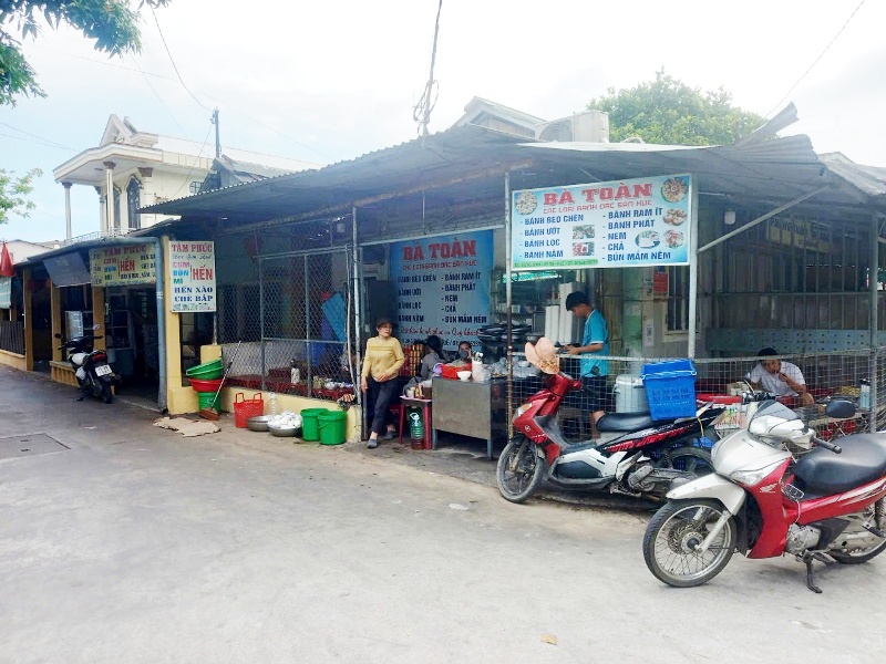 Những hàng quán cơm hến, chè bắp của Cồn Hến sẽ được mở rộng thu hút khách du lịch