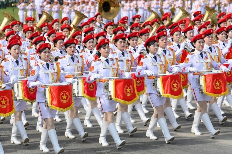 Khối nữ quân nhạc. (Ảnh: Thế Đại) Khối nữ quân nhạc. (Ảnh: Thế Đại)