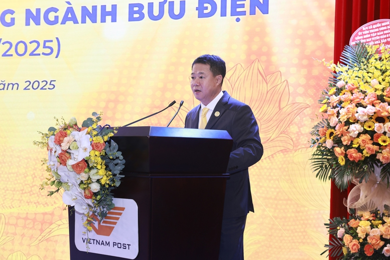 Ông Nguyễn Trường Giang, Chủ tịch Hội đồng thành viên VNPost phát biểu tại lễ kỷ niệm. Ảnh: VGP/HM Ông Nguyễn Trường Giang, Chủ tịch Hội đồng thành viên VNPost phát biểu tại lễ kỷ niệm. Ảnh: VGP/HM