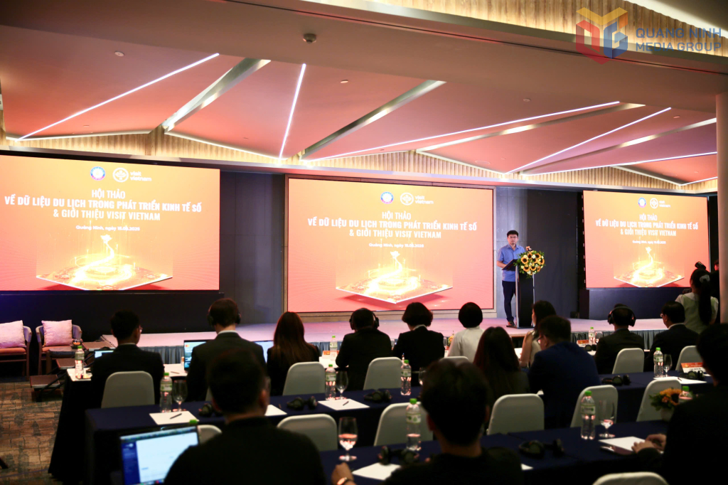 Giới thiệu nền tảng dữ liệu du lịch quốc gia Việt Nam “Visit Vietnam”