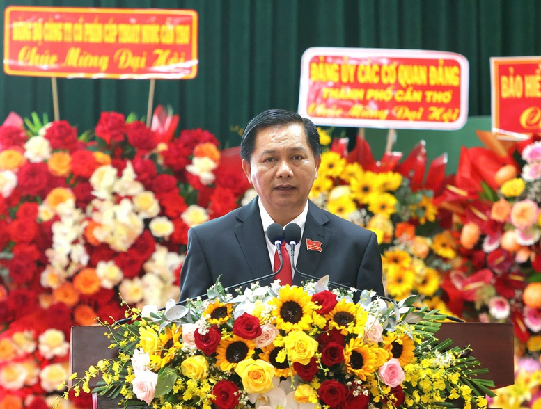 Chủ tịch UBND TP. Cần Thơ Trần Văn Lâu phát biểu khai mạc Đại hội Đảng bộ UBND TP. Cần Thơ - Ảnh: VGP/LS