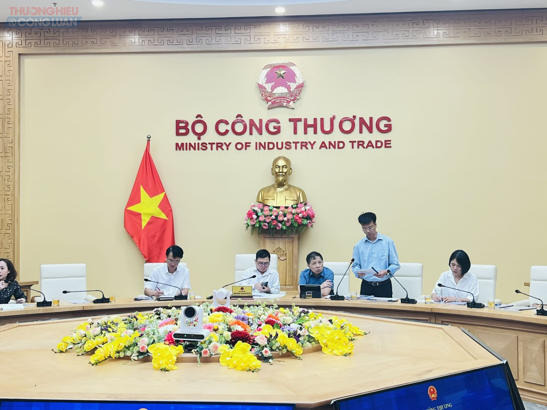 Ông Nguyễn Mạnh Đạt, Phó Viện trưởng Viện Công nghiệp Thực phẩm (Bộ Công Thương) chia sẻ Ông Nguyễn Mạnh Đạt, Phó Viện trưởng Viện Công nghiệp Thực phẩm (Bộ Công Thương) chia sẻ