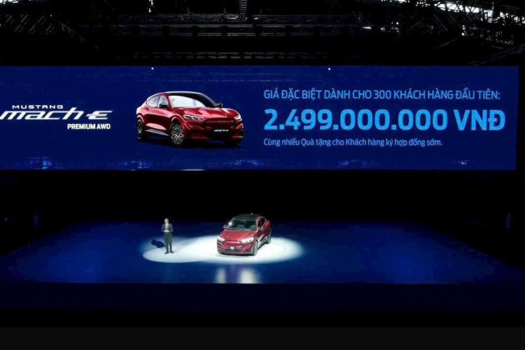 Mustang Mach-E thể hiện tầm nhìn của Ford về di chuyển thông minh, điện hóa tại Việt Nam