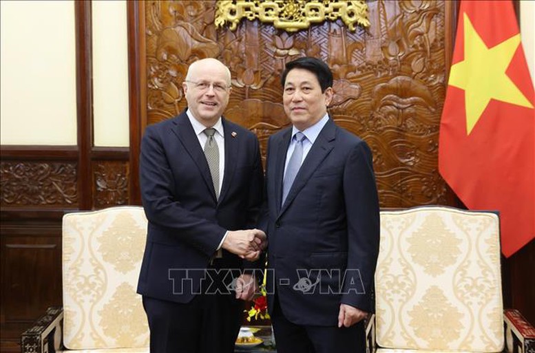 Đại sứ Phần Lan Keijo Norvanto bày tỏ ấn tượng với “4 Nghị quyết trụ cột” của Việt Nam