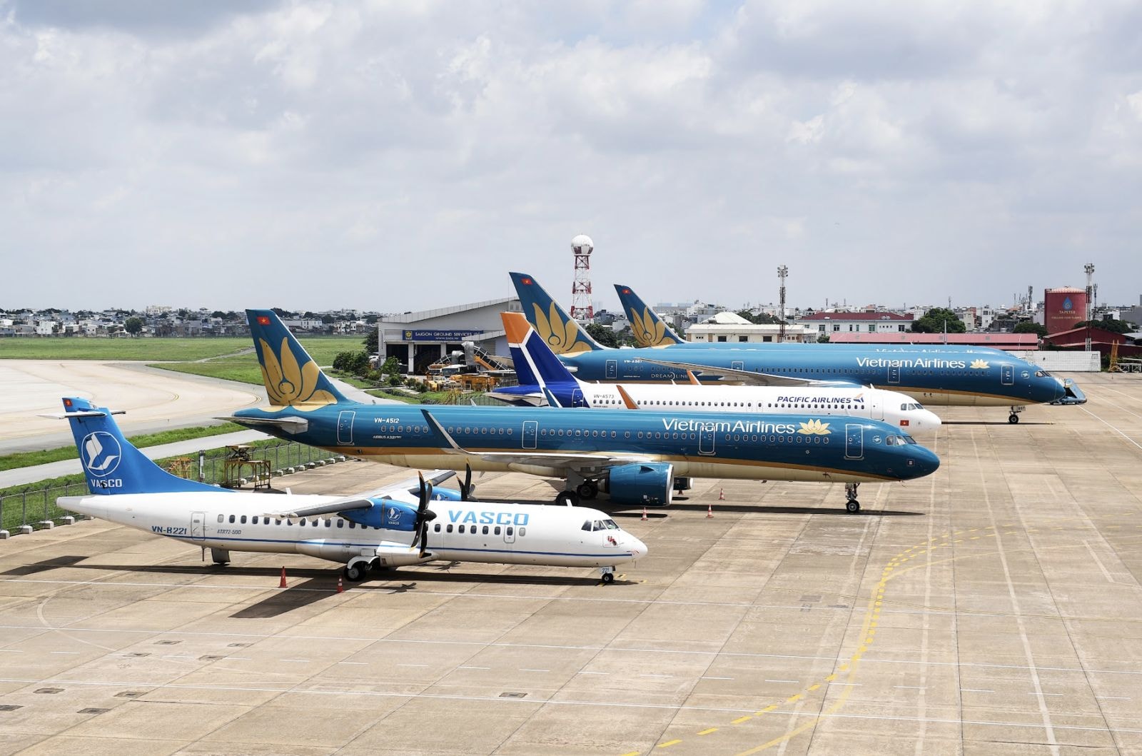 Từ 4 giờ ngày 19/8, toàn bộ các chuyến bay nội địa của Vietnam Airlines Group sẽ được khai thác tại nhà ga T3, sân bay Tân Sơn Nhất. Ảnh: VNA
