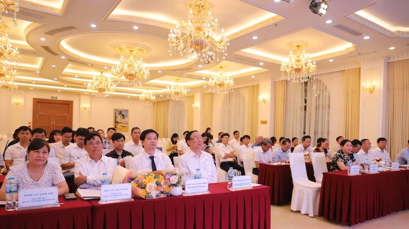 Các đại biểu tham dự hội nghị