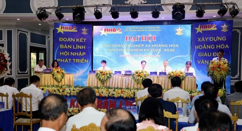 Toàn cảnh hội nghị Toàn cảnh hội nghị