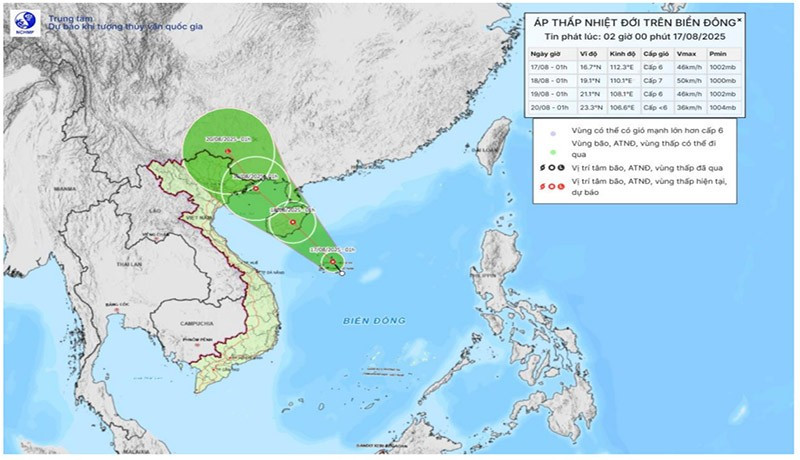 Áp thấp nhiệt đới trên biển Đông giật cấp 8, biển động mạnh