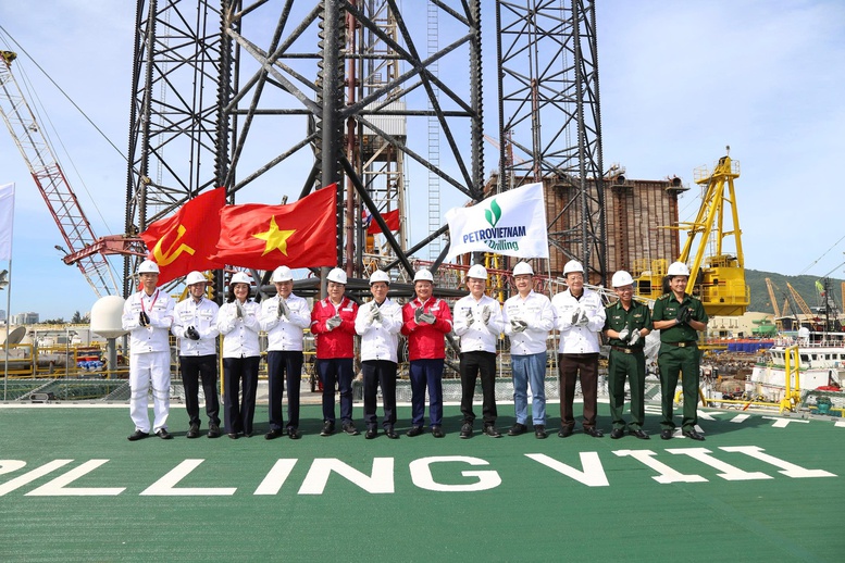 Việc hoàn thành dự án và đưa giàn khoan PVD8 vào vận hành không chỉ là một dấu mốc đáng tự hào, minh chứng rõ nét cho nội lực ngày càng vững mạnh của PV Drilling, mà còn mở ra nhiều cơ hội mới cho các dự án tương tự trong tương lai - Ảnh: VGP/Hải Minh