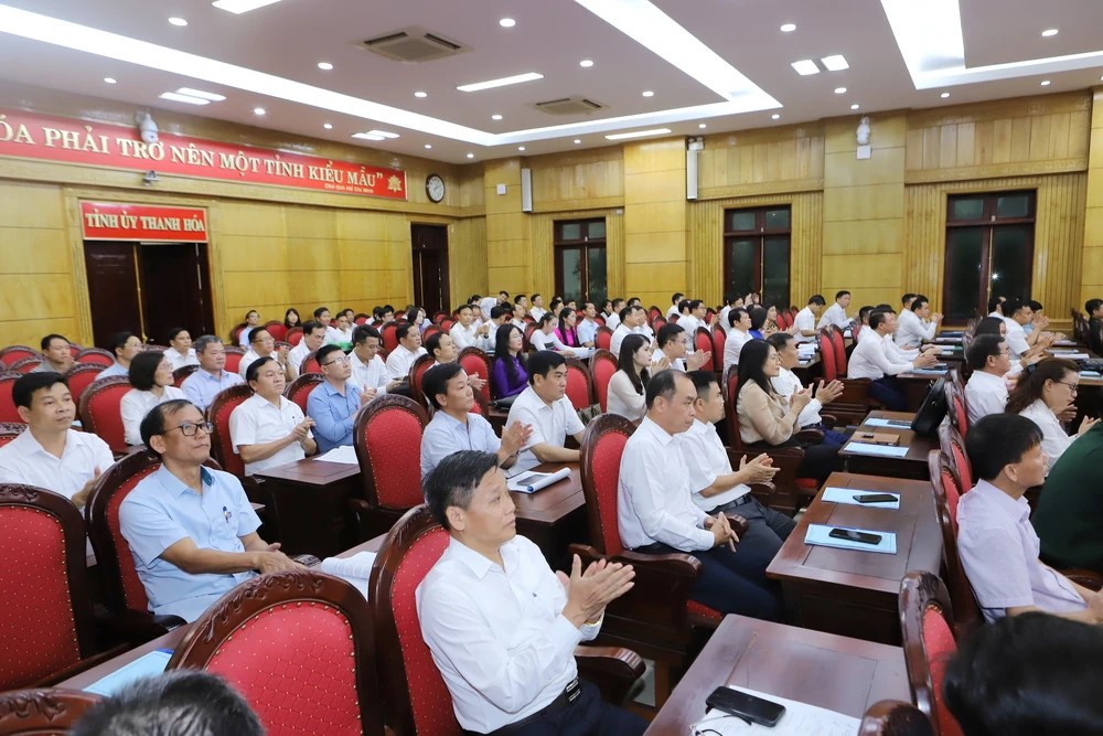 Các đại biểu tham dự hội nghị