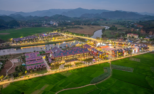 Một góc Flamingo Heritage Onsen & Resort giữa núi rừng Tuyên Quang