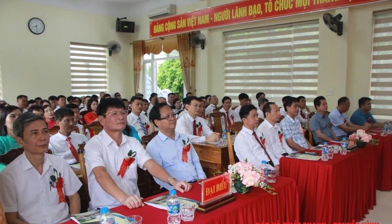 Các đại biểu tham dự hội nghị Các đại biểu tham dự hội nghị