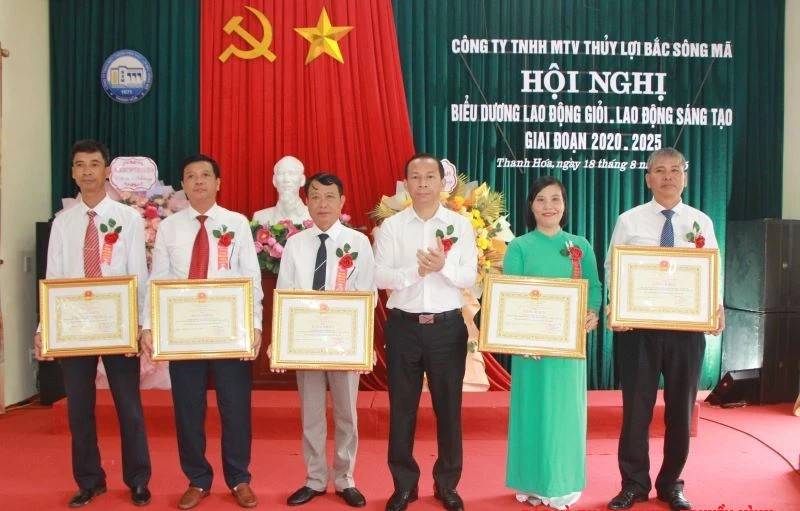 Công ty thủy lợi Bắc Sông Mã biểu dương lao động giỏi, lao động sáng tạo