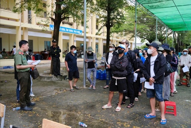 Tiếp nhận 31 công dân từ Campuchia qua Cửa khẩu Xa Mát