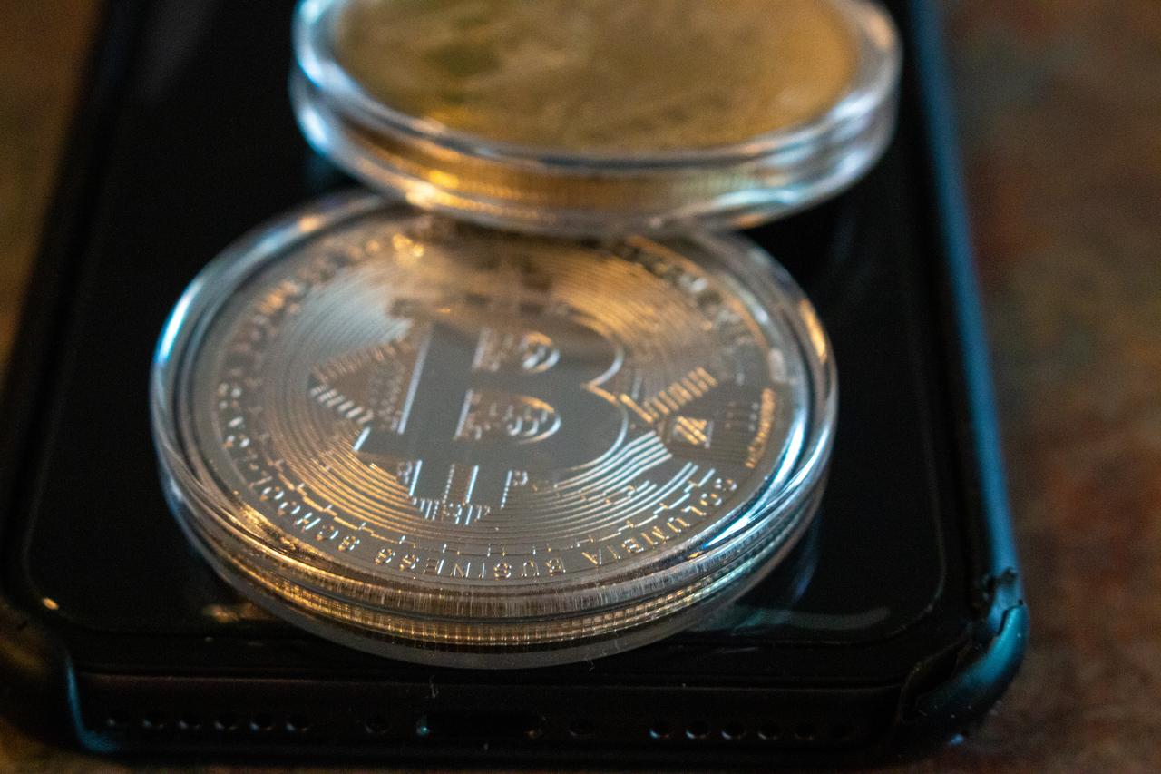 Bitcoin lập đỉnh lịch sử mới, kéo toàn thị trường tiền điện tử bùng nổ