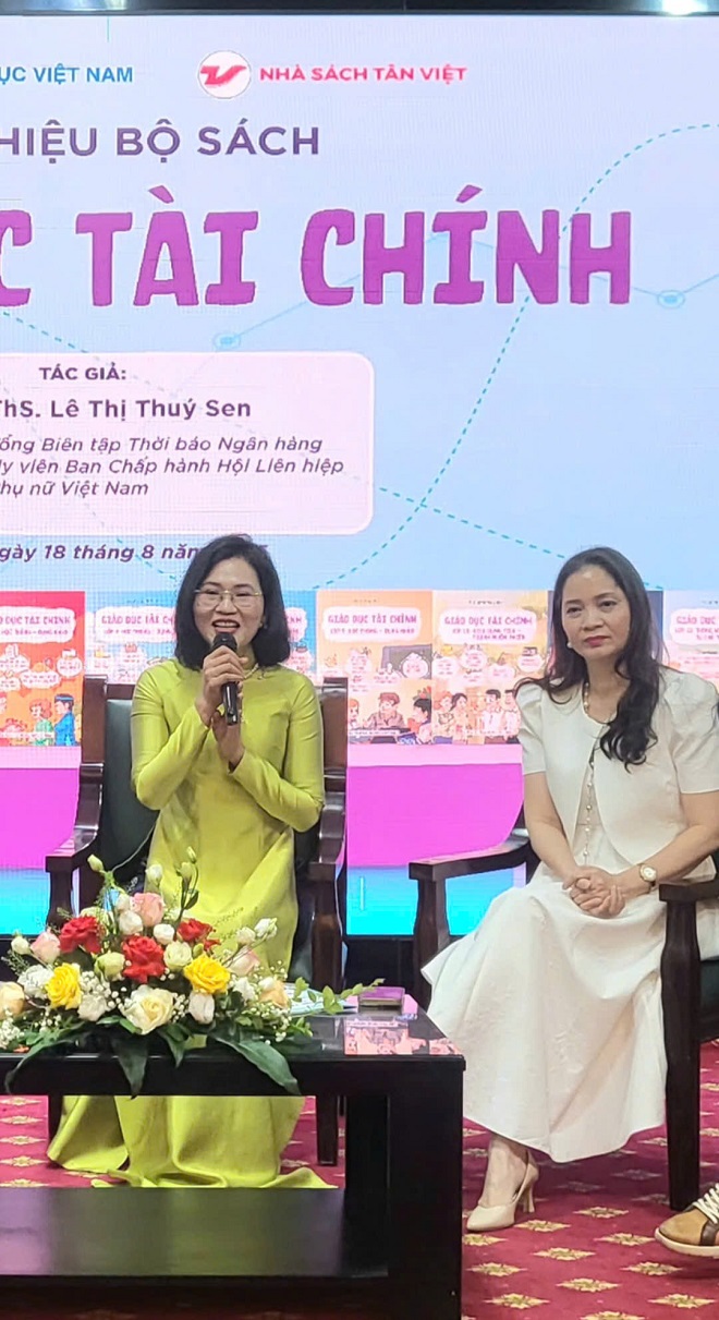 ThS. Lê Thị Thuý Sen, tác giả bộ sách