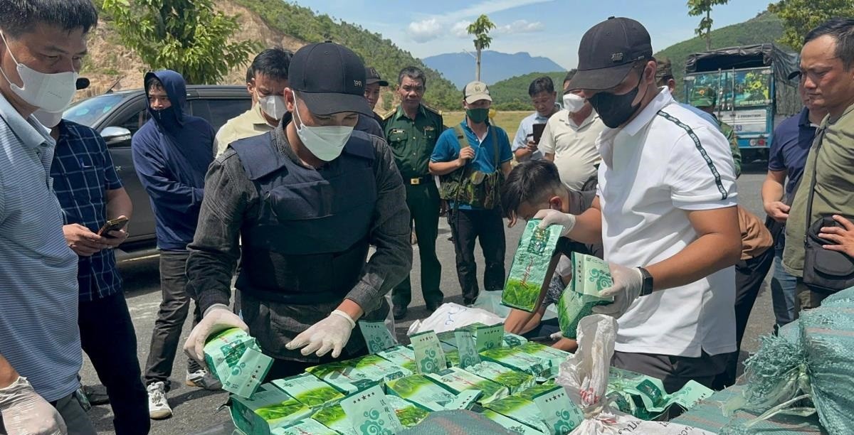 Lực lượng chức năng thu giữ