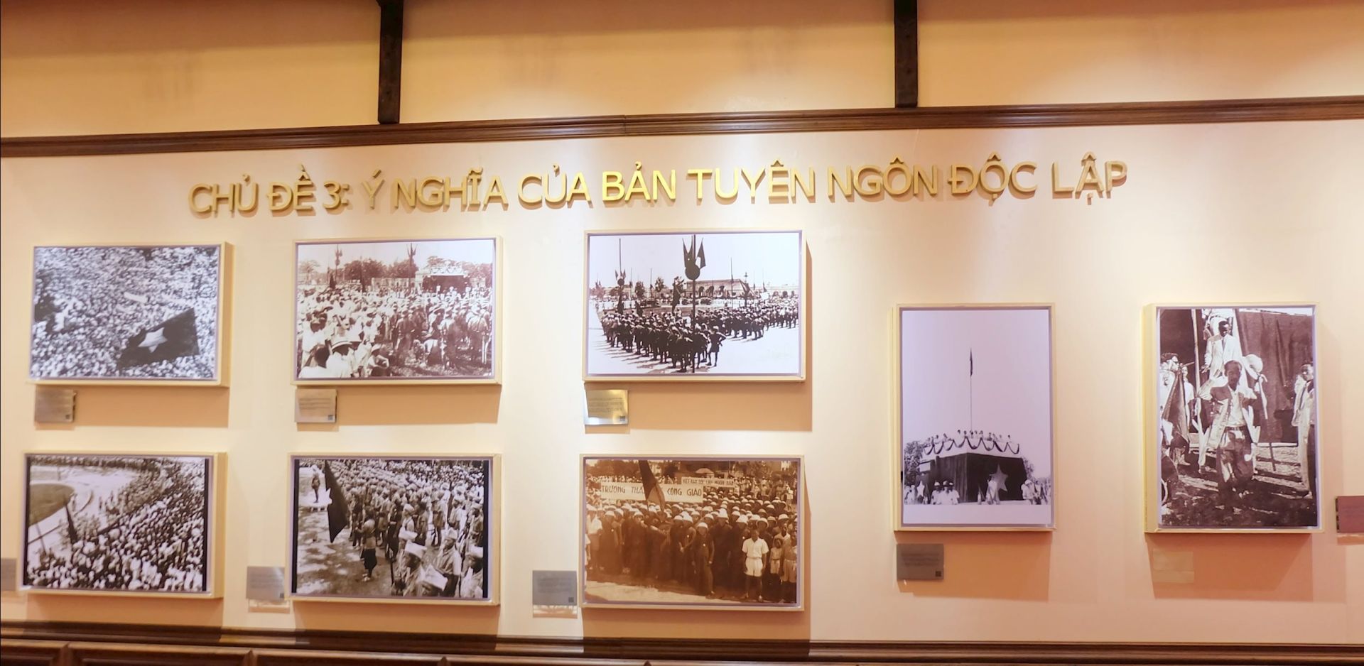 rưng bày làm rõ ý nghĩa của bản Tuyên ngôn Độc lập