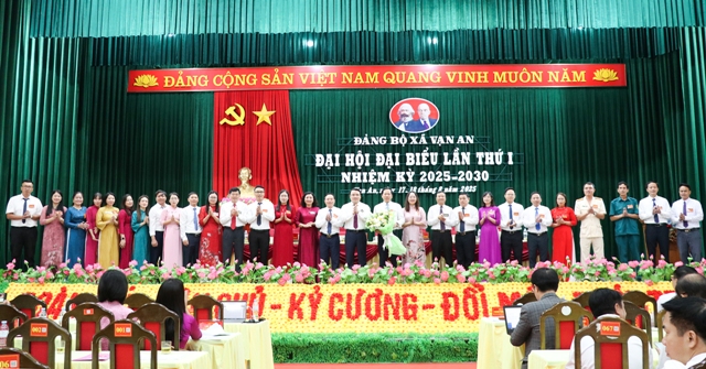 Đảng bộ xã Vạn An tổ chức Đại hội đại biểu lần thứ I, mở ra chặng đường phát triển mới