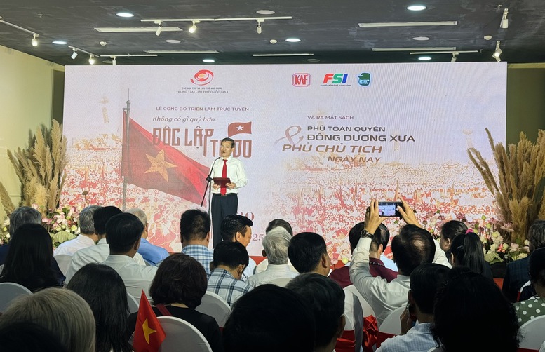 Triển lãm giới thiệu nhiều tài liệu lưu trữ và hình ảnh minh họa quý giá về quá trình đấu tranh kiên cường của dân tộc - Ảnh: VGP/Thu Giang