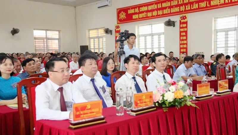 Các đại biểu tham dự đại hội Các đại biểu tham dự đại hội